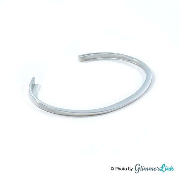 Vintage 1970s AVON Slender Touch Silver Tone Cuff Bracelet - Picture 5 of 8